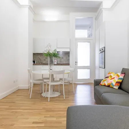 Queen Margaret Apartamento *